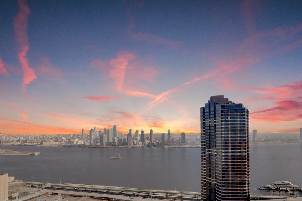 330 East 38th Street 42j New York Ny New York Condos Murray Hill 1 Bedroom Condo For Sale