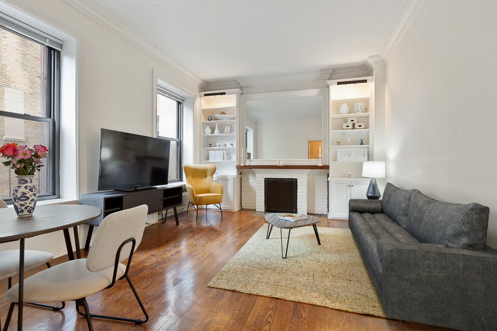 55 East 65th Street, Unit 4B