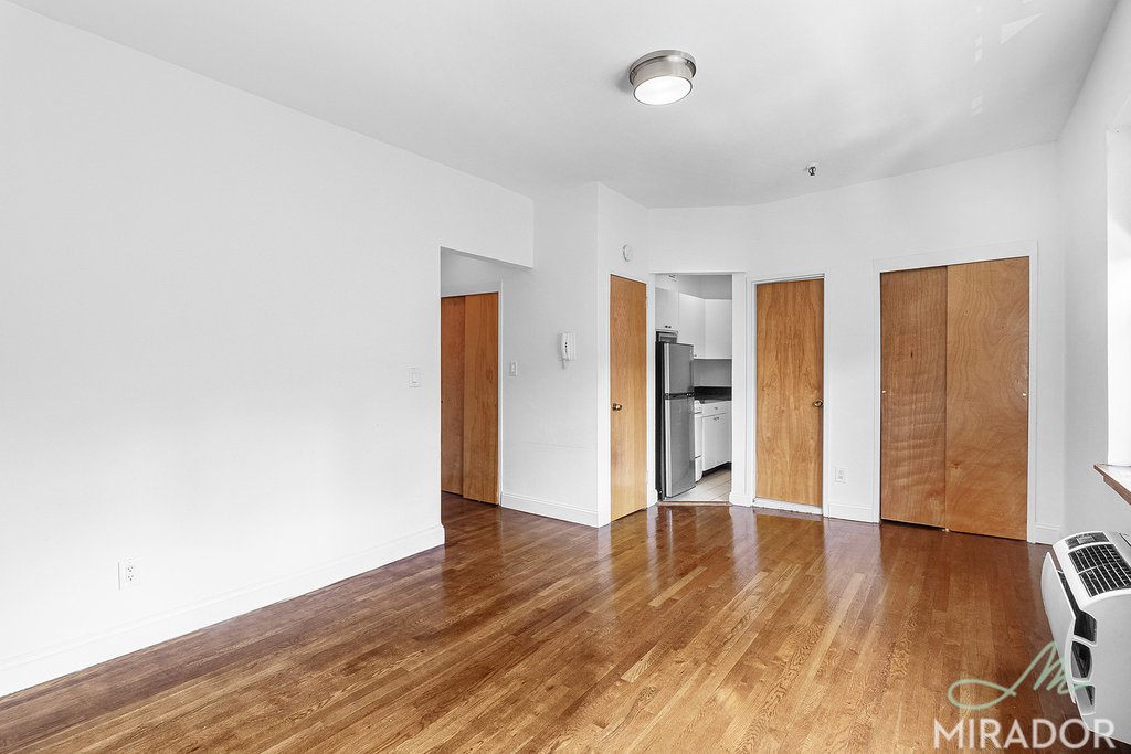 1435 York Avenue 5G Upper East Side New York NY 10075