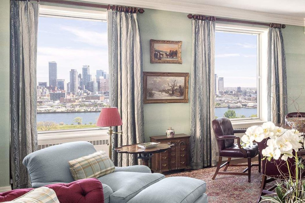 435 East 52nd Street, Unit 13A photo 9