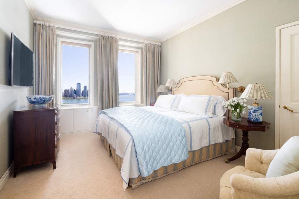 435 East 52nd Street, Unit 13A photo 18