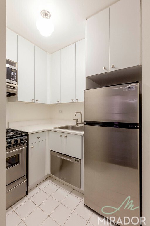 127 Fourth Avenue 6A Greenwich Village New York NY 10003