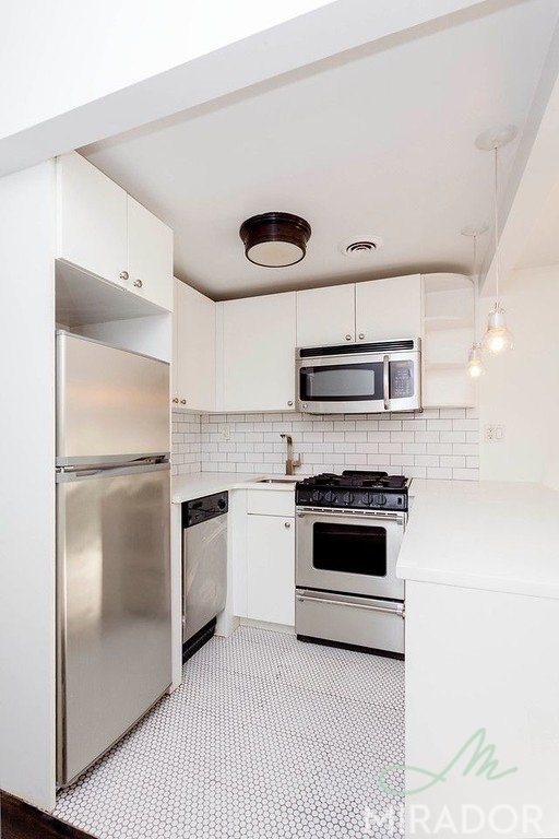255 West 14th Street 3D Chelsea New York NY 10011