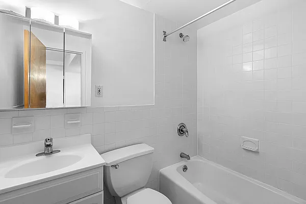 132 East 45th Street 4i Turtle Bay New York NY 10017