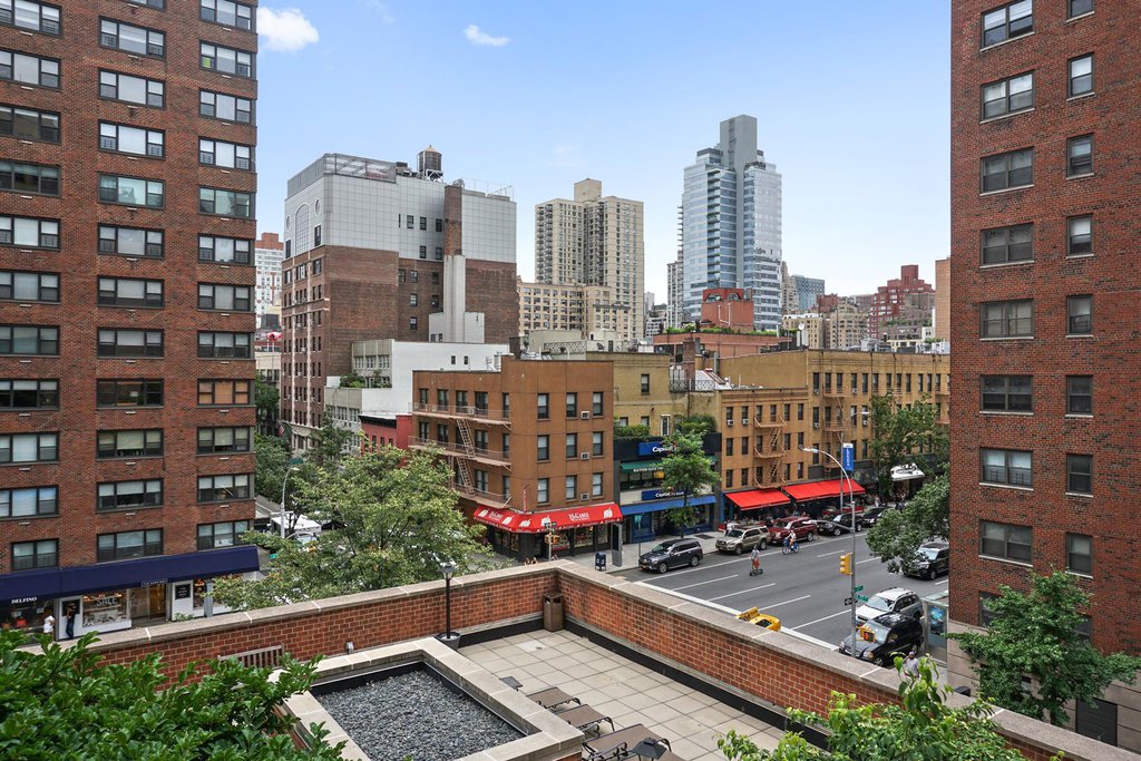177 East 77th Street, Unit 5A photo 12