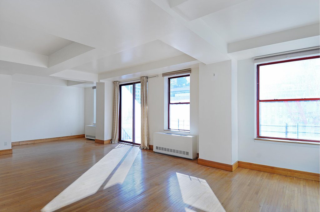 40 East 61st Street, Unit 14A