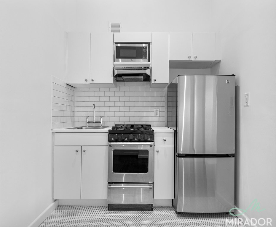 26 East 13th Street 4B Greenwich Village New York NY 10003