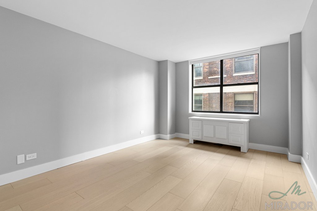 330 East 39th Street 11R Murray Hill New York NY 10016