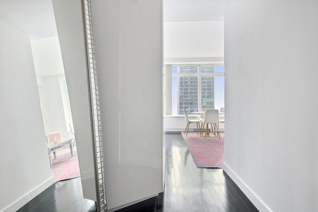 123 Washington Street, Unit 41H photo 2
