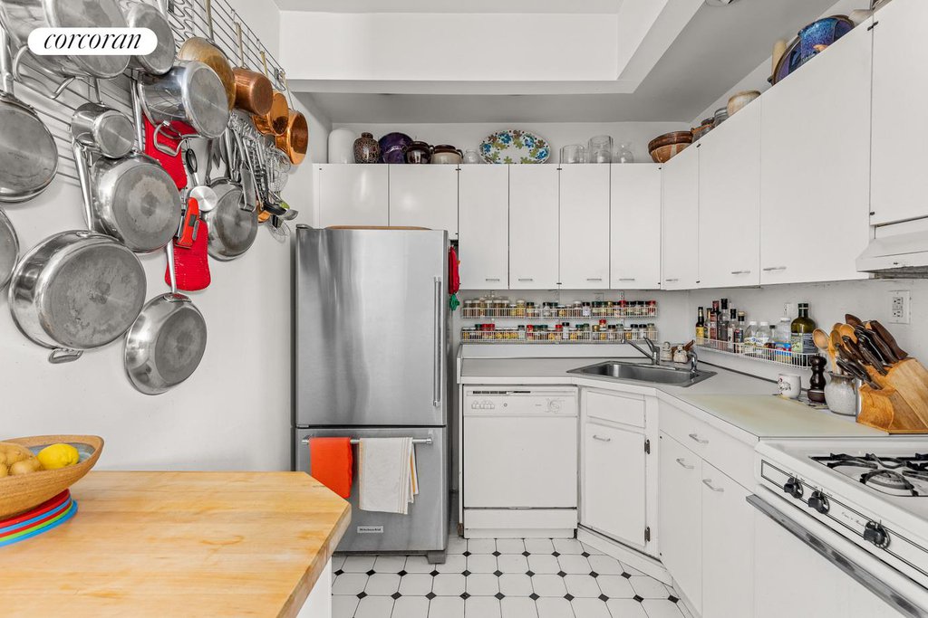 101 West 81st Street, Unit 615/616 photo 9
