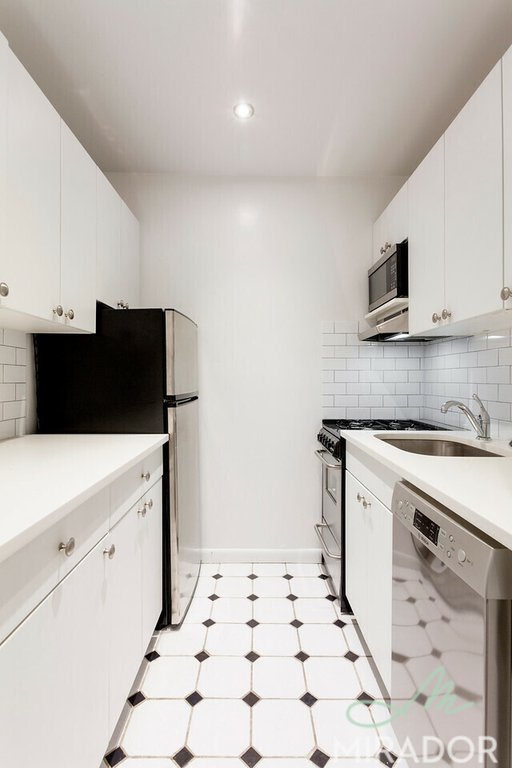 43 West 16th Street Flatiron District New York NY 10011