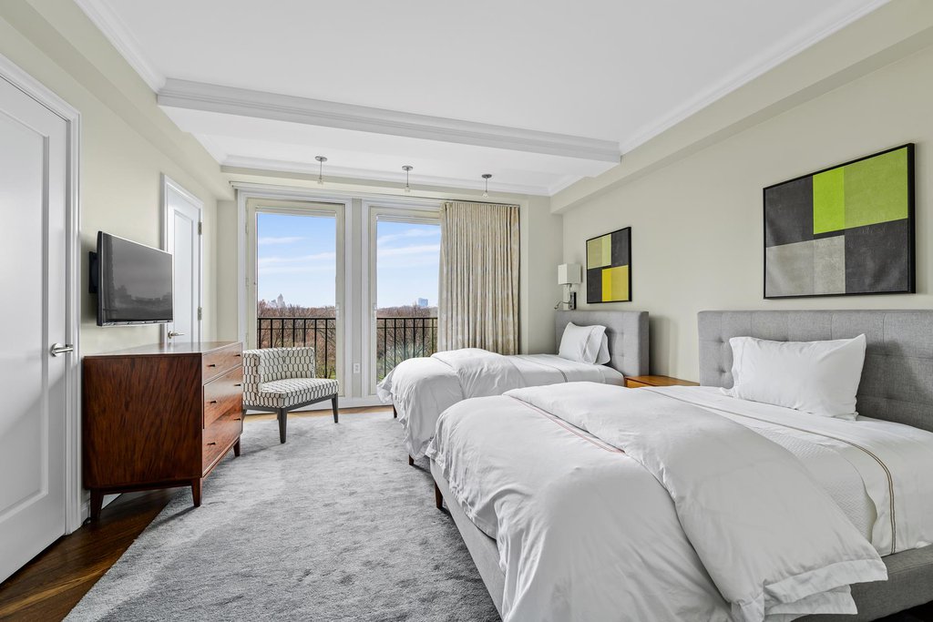 160 Central Park South, Unit 705 photo 8