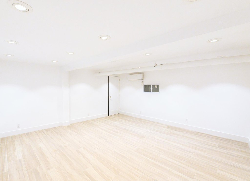 53 East 64th Street – For Sale photo 5