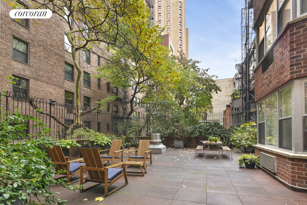 12 Beekman Place, Unit 1A photo 15