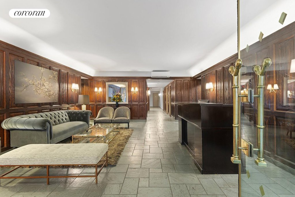 12 Beekman Place, Unit 1A