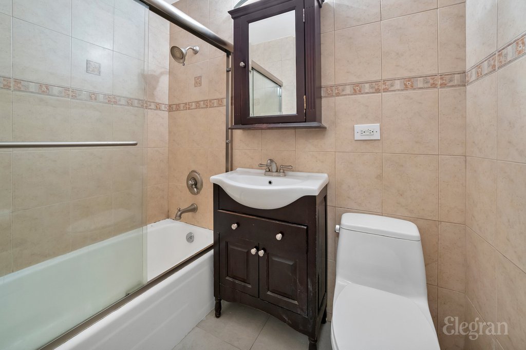 225 East 36th Street, Unit 2H photo 4