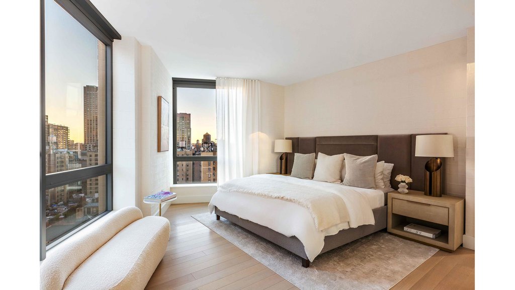 212 West 72nd Street, Unit 15G photo 4