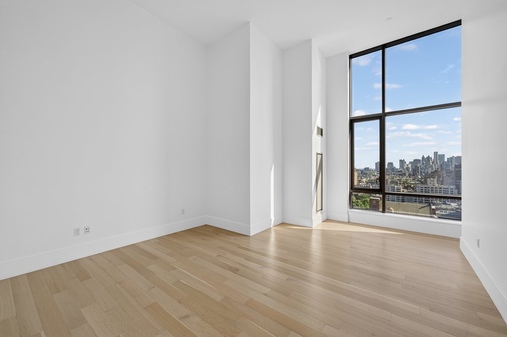 215 East 19th Street, Unit 17D photo 9