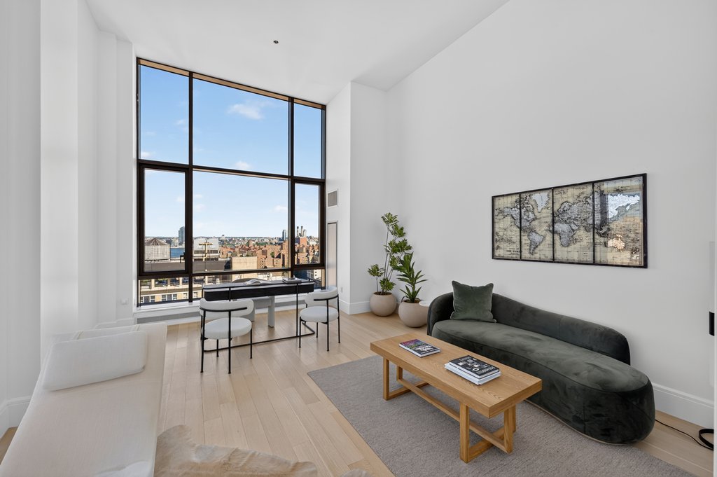 215 East 19th Street, Unit 17D photo 8