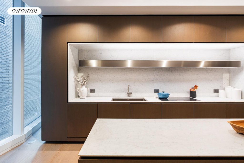 100 East 53rd Street, Unit 10A photo 17