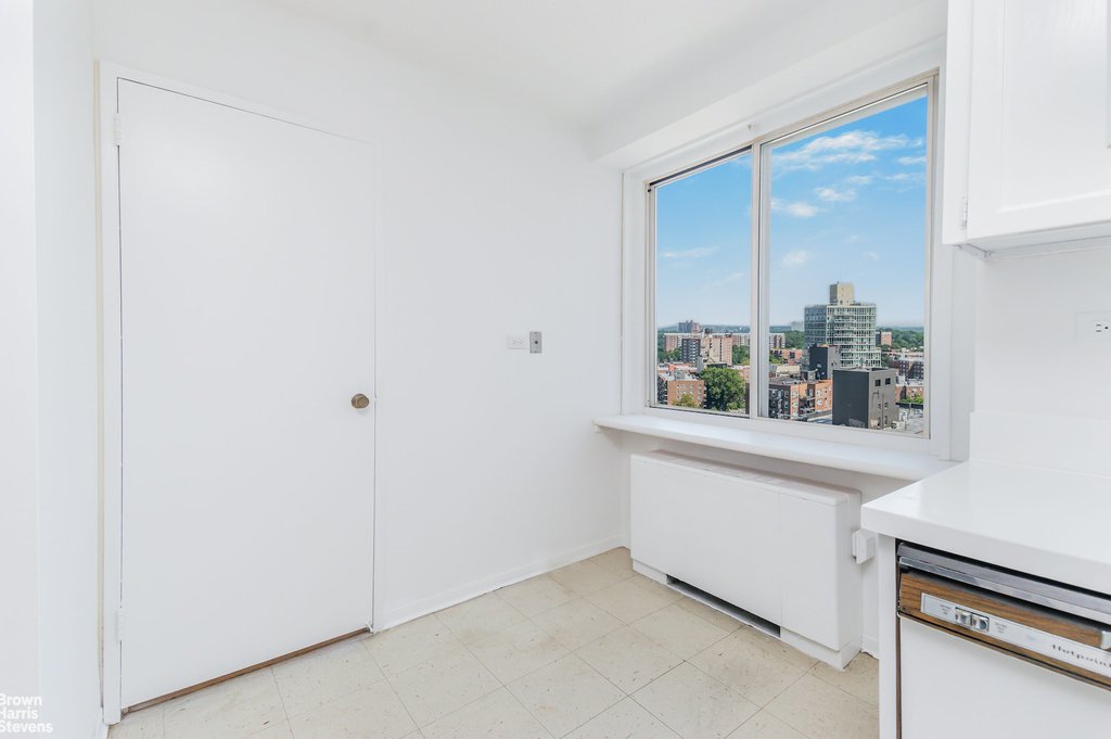 3333 Henry Hudson Parkway, Unit 21R photo 15