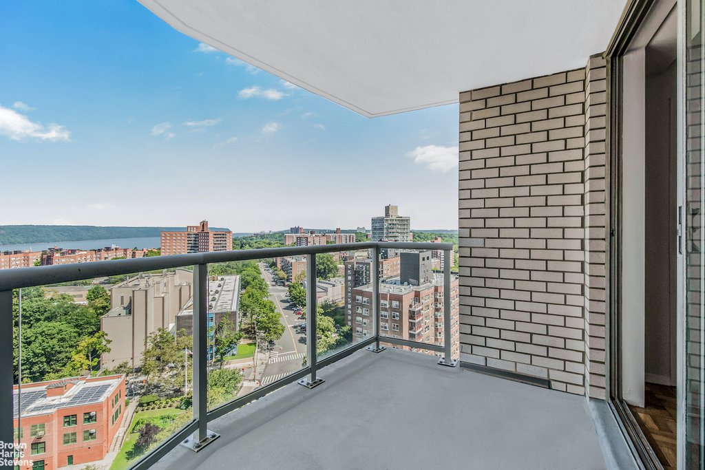 3333 Henry Hudson Parkway, Unit 21R photo 17