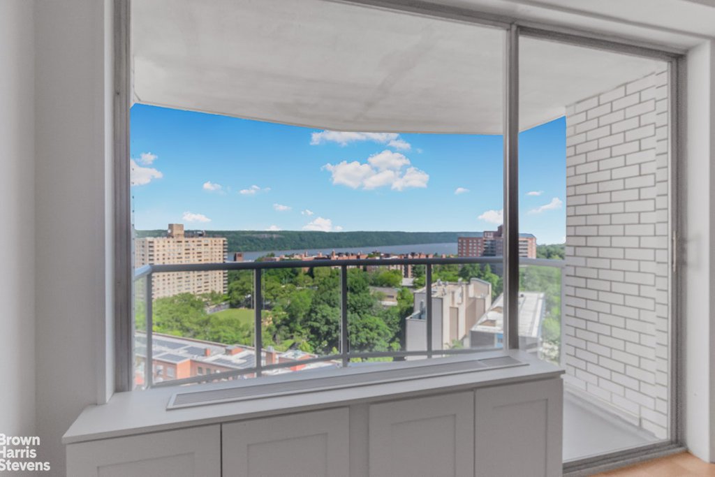 3333 Henry Hudson Parkway, Unit 21R photo 7