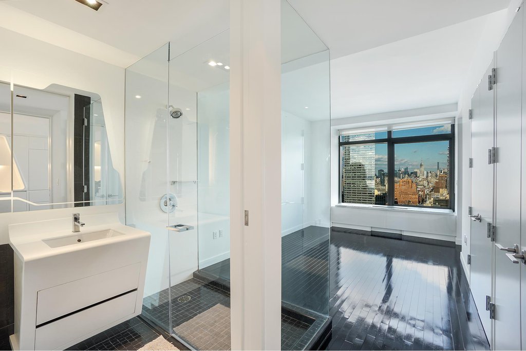123 Washington Street, Unit 42D photo 4