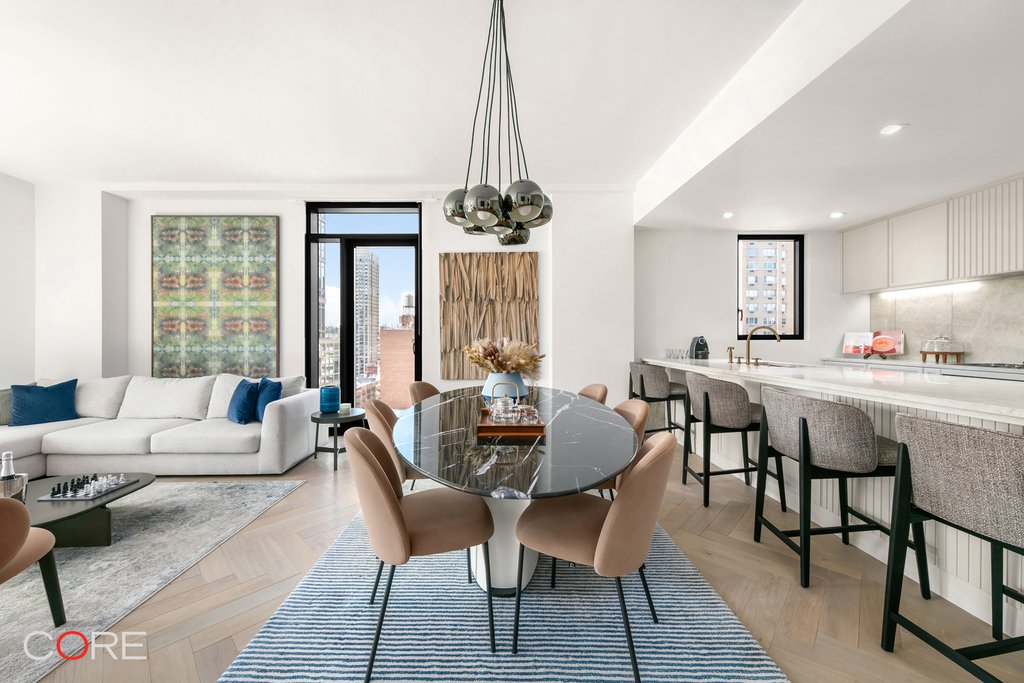 310 East 86th Street, Unit 20C photo 2