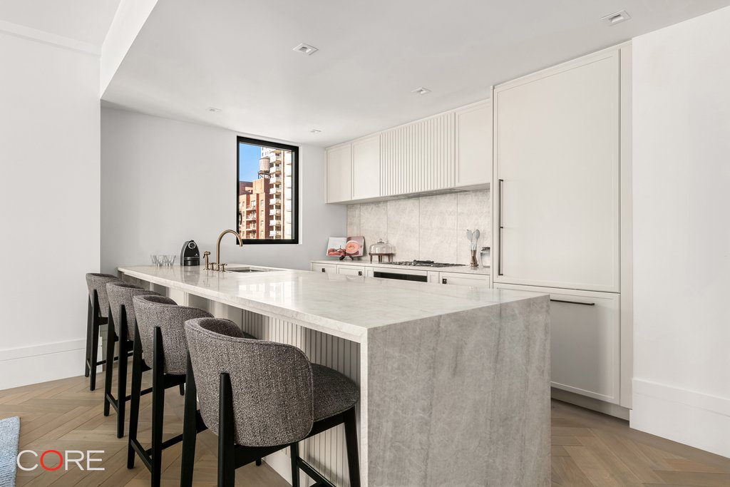 310 East 86th Street, Unit 20C photo 3