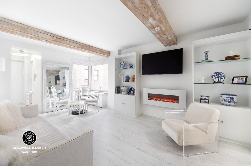 750 Park Avenue, Unit 16D photo 7