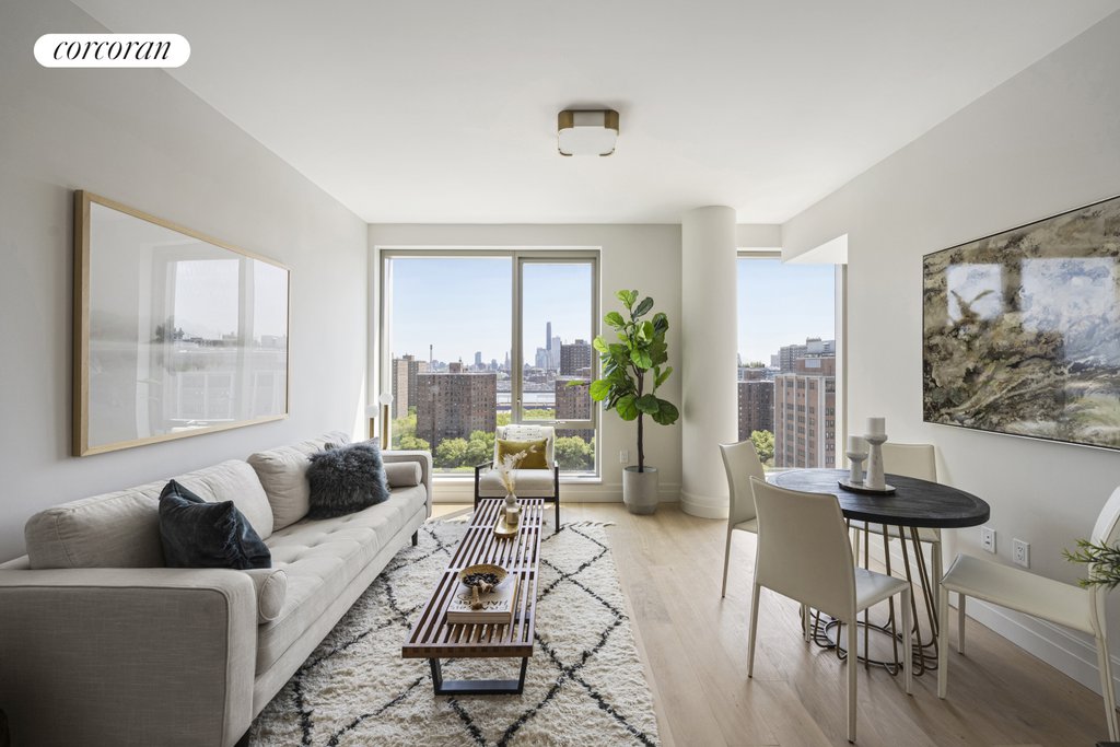 222 East Broadway, Unit 14A photo 2