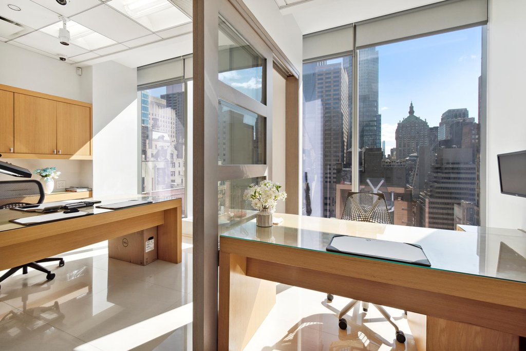 50 West 47th Street, Unit 1609 photo 3