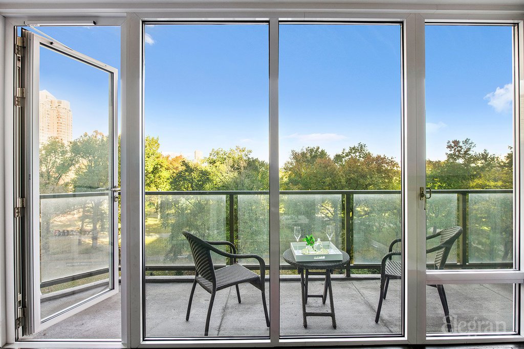 210 Central Park South, Unit 7D