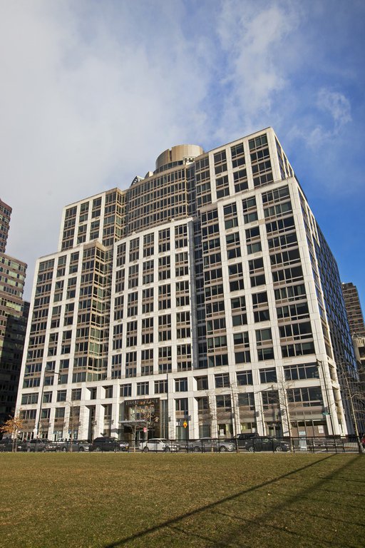 120 Riverside Boulevard, Unit 5H photo 16