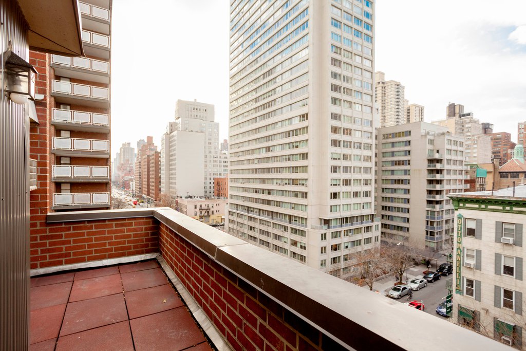 1556 York Avenue 5A Upper East Side New York NY 10028