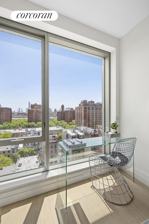 222 East Broadway, Unit 9A photo 2