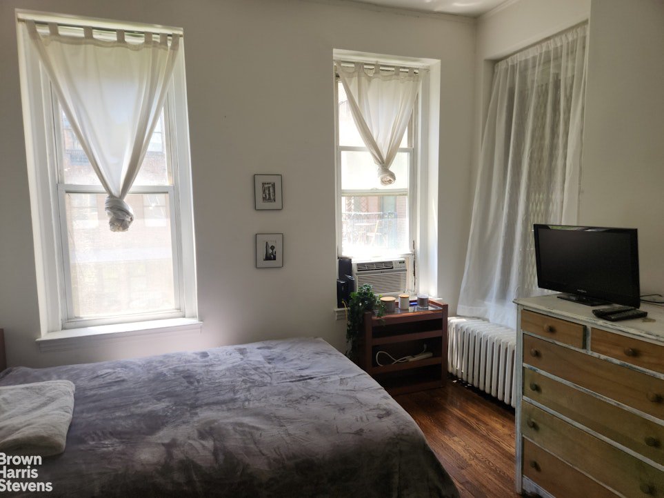 212 East 13th Street, Unit 2C photo 4