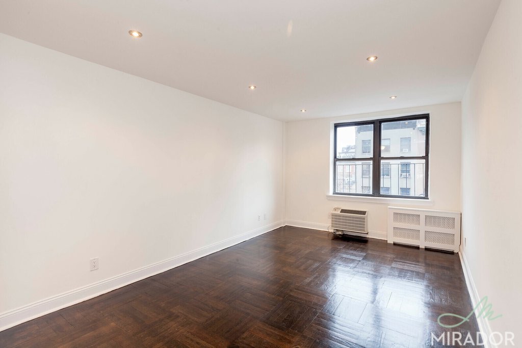 255 West 14th Street Chelsea New York NY 10011