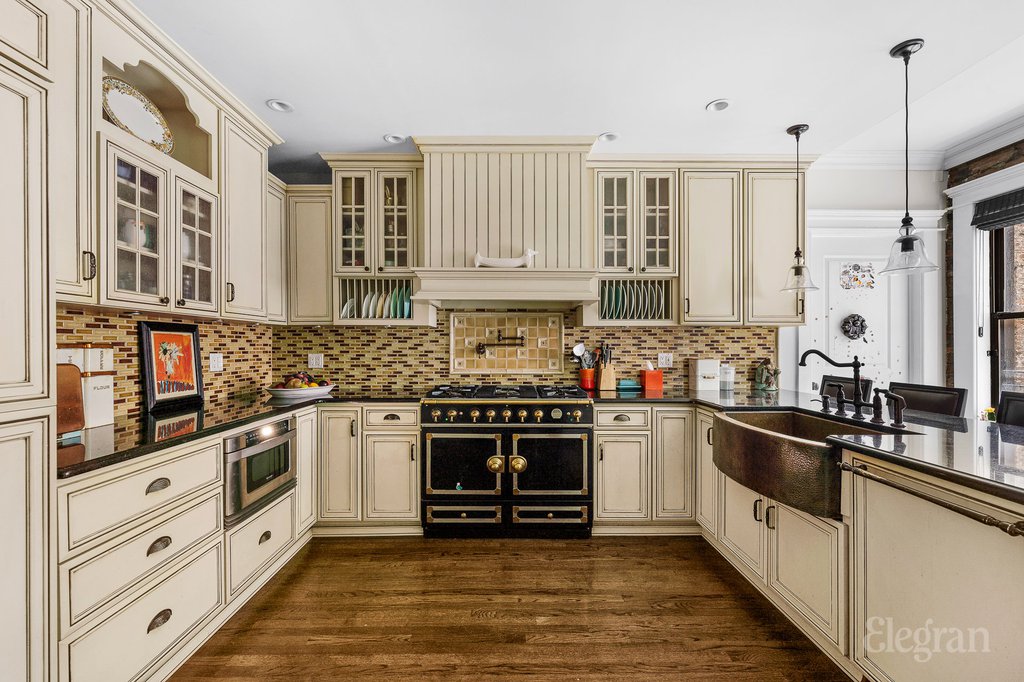 60 West 68th Street, Unit 4FG