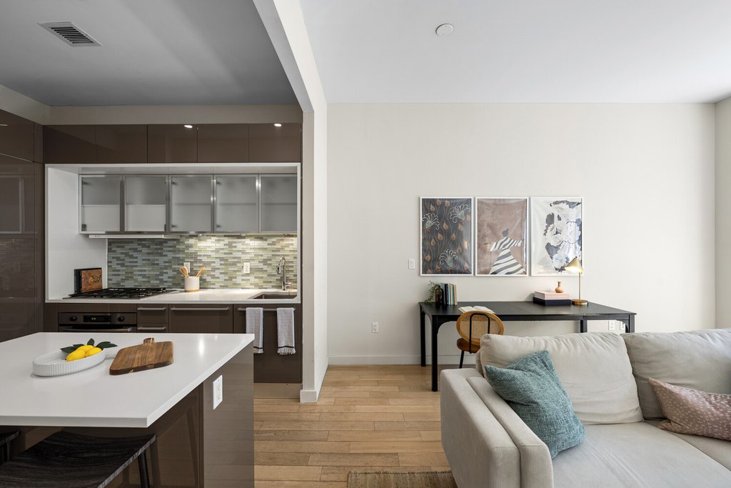 75 Wall Street, Unit 26A photo 3