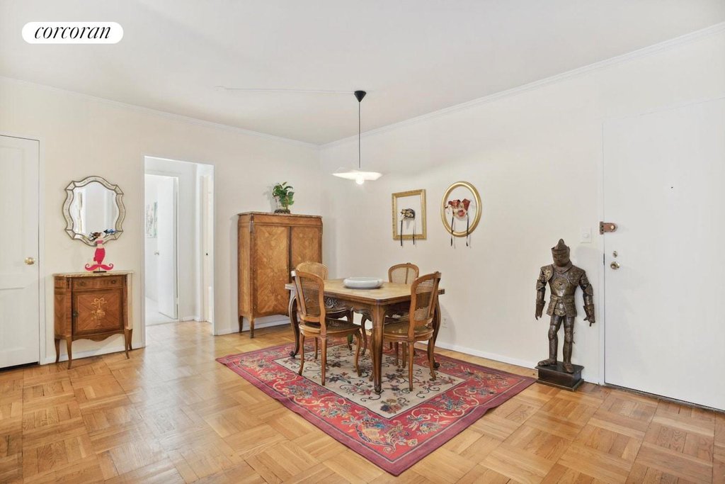 12 Beekman Place, Unit 8D photo 2
