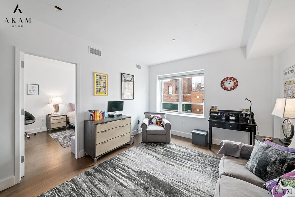 432 West 52nd Street, Unit 7F photo 2