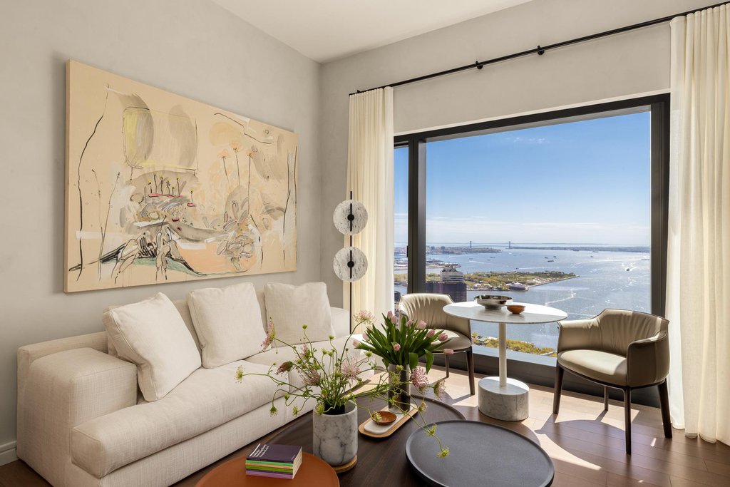 125 Greenwich Street, Unit 62C