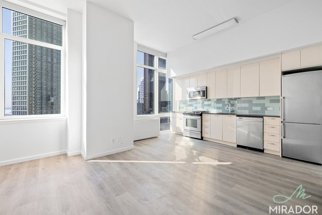 80 De Kalb Avenue 34P Fort Greene Brooklyn NY 11201