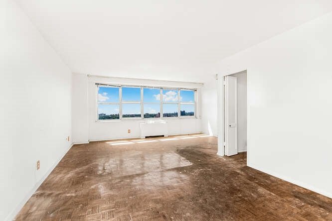 555 Kappock Street, Unit 16A photo 2