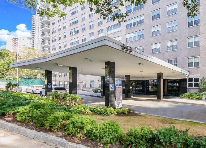 555 Kappock Street, Unit 16A photo 7