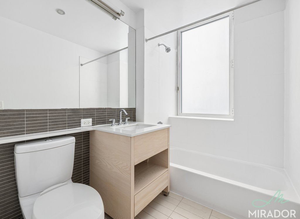 80 De Kalb Avenue 30A Fort Greene Brooklyn NY 11201