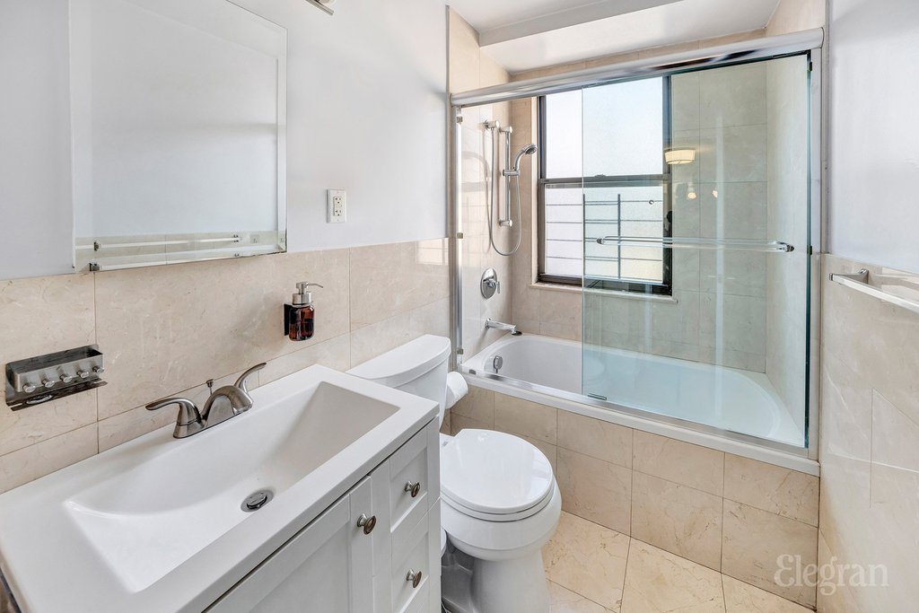 225 East 36th Street, Unit 18K photo 5