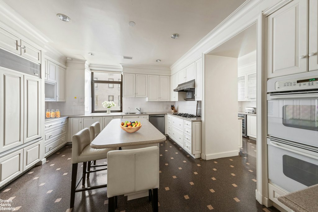 435 East 52nd Street, Unit 4A photo 7